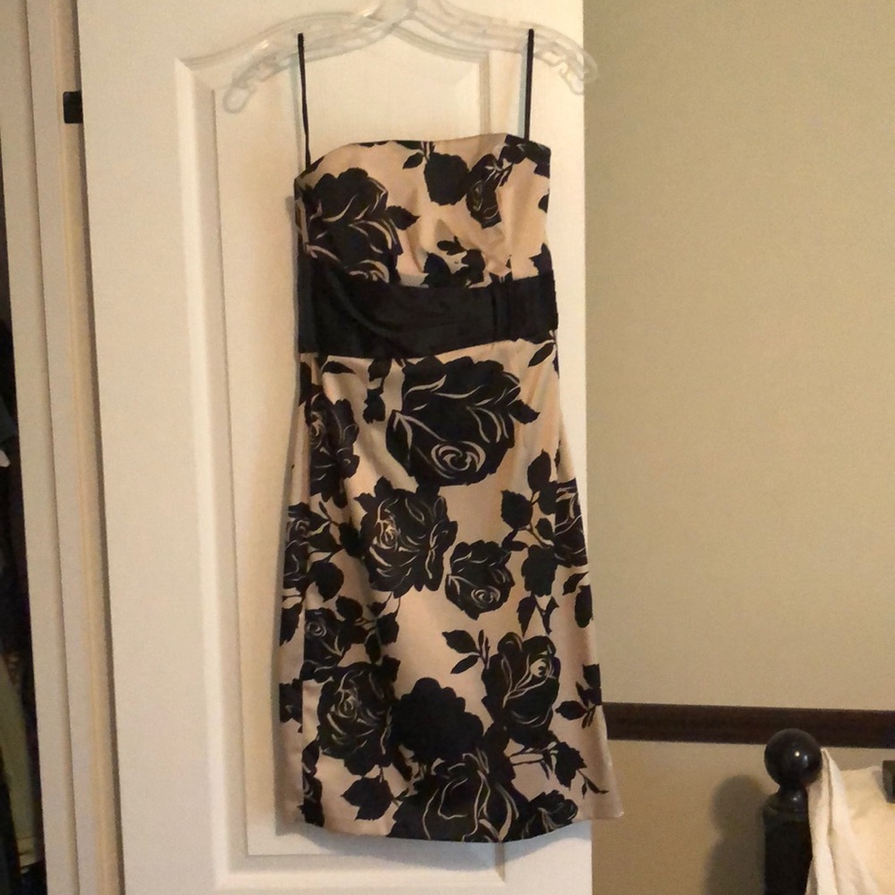 White House Black Market Strapless Cocktail Dress Size 4